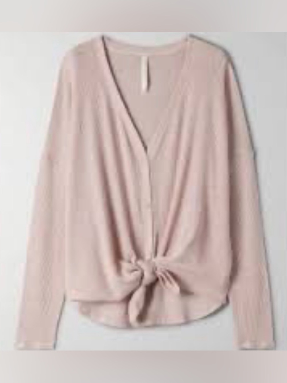 19. the group by babaton waffle knot tie M